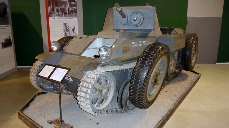 Колесно-гусеничный танк Landsverk l-30