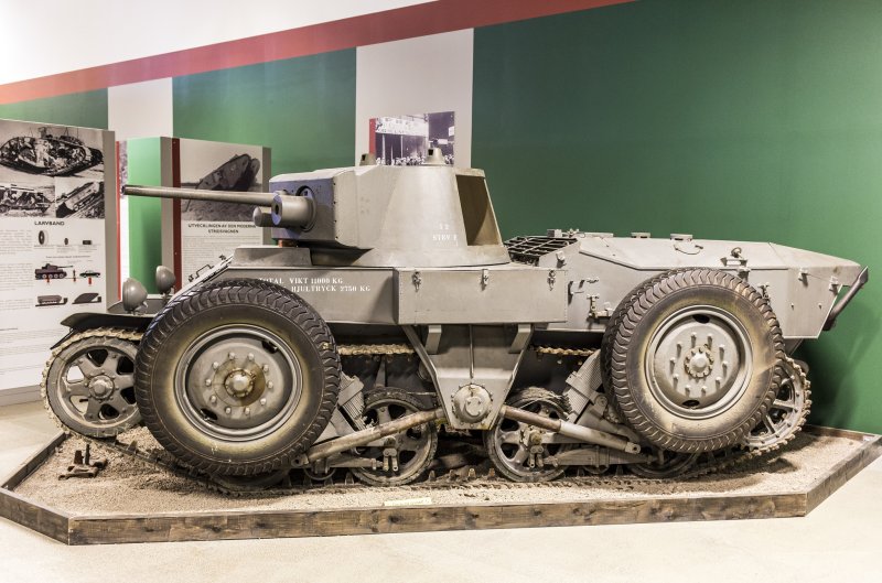 Колесно-гусеничный танк Landsverk l-30