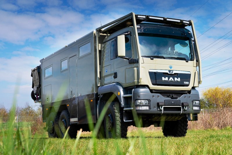 Автодом man 6x6 unicat,
