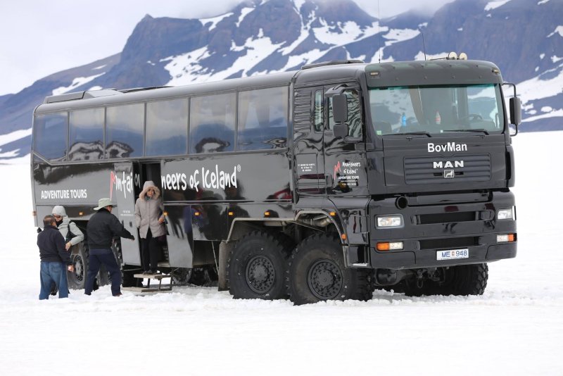 Внедорожный автобус man 8x8