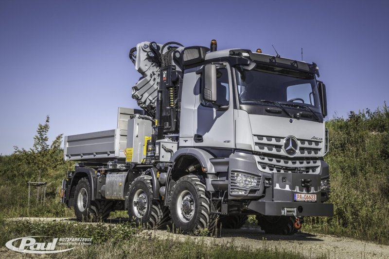 Mercedes Benz Arocs тягач