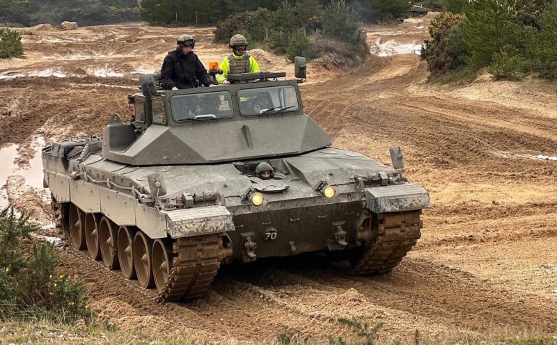 Challenger 2