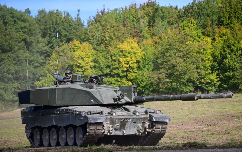 Challenger 2 Black Night