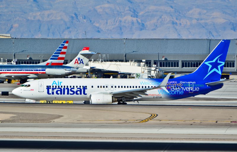 Boeing 737-94er, бортовой номер msn36087.