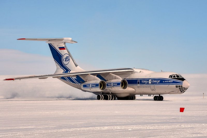 Волга-Днепр ил-96-400т