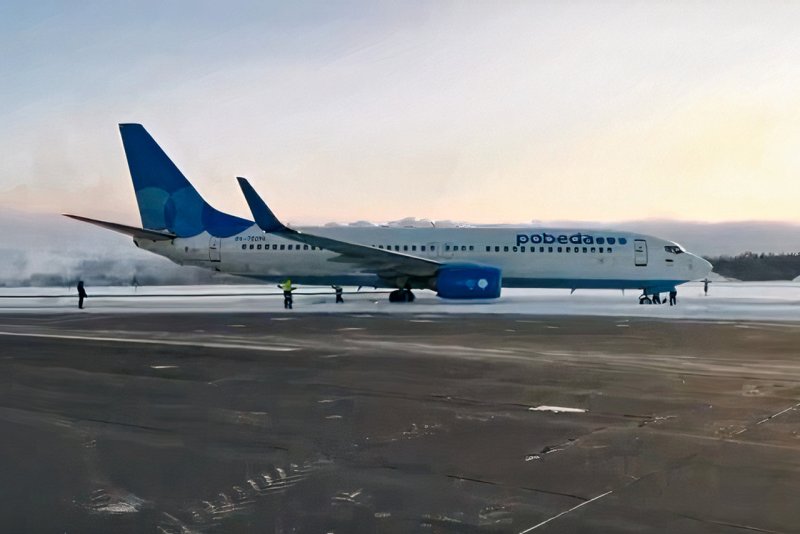 Самолёт Боинг 737-800 победа