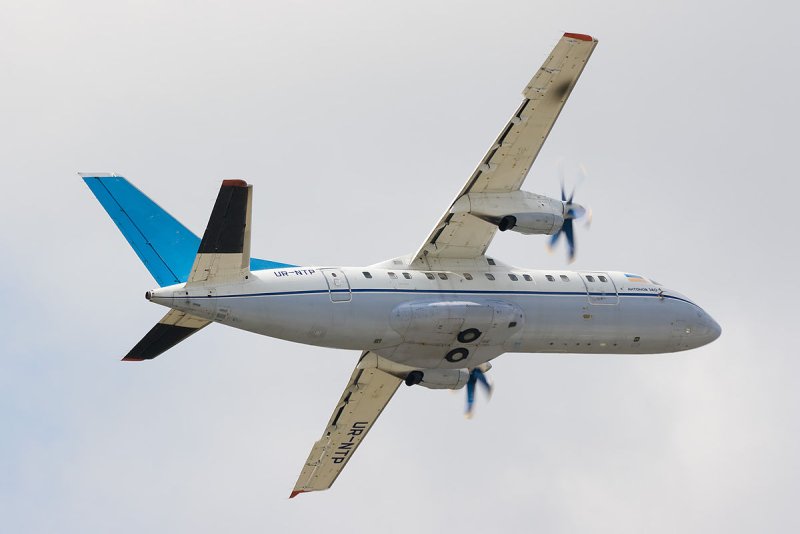Антонов АН 140