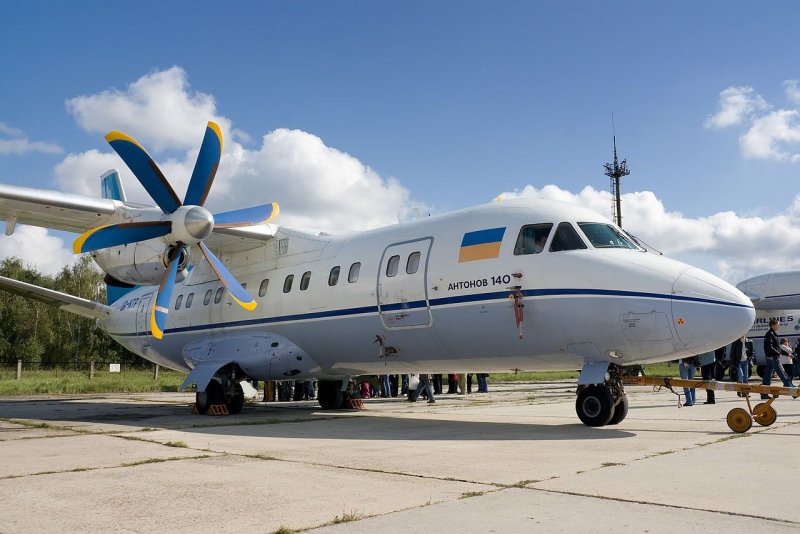 Турбовинтовой самолет АН-140