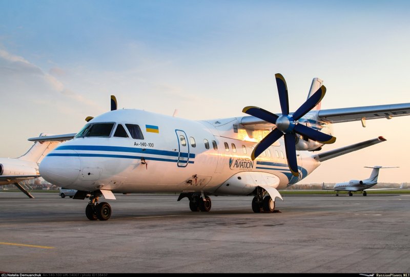 Антонов АН 140