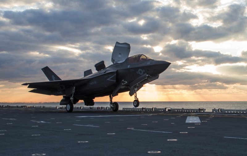F-35b вертикальный взлет