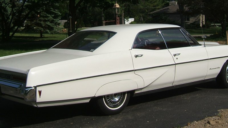 Pontiac Bonneville 1968 sedan