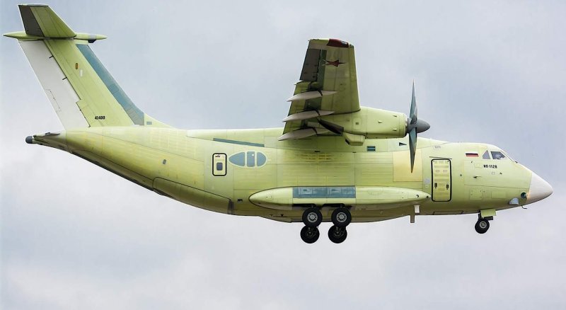 Ил-112в военно-транспортный самолёт