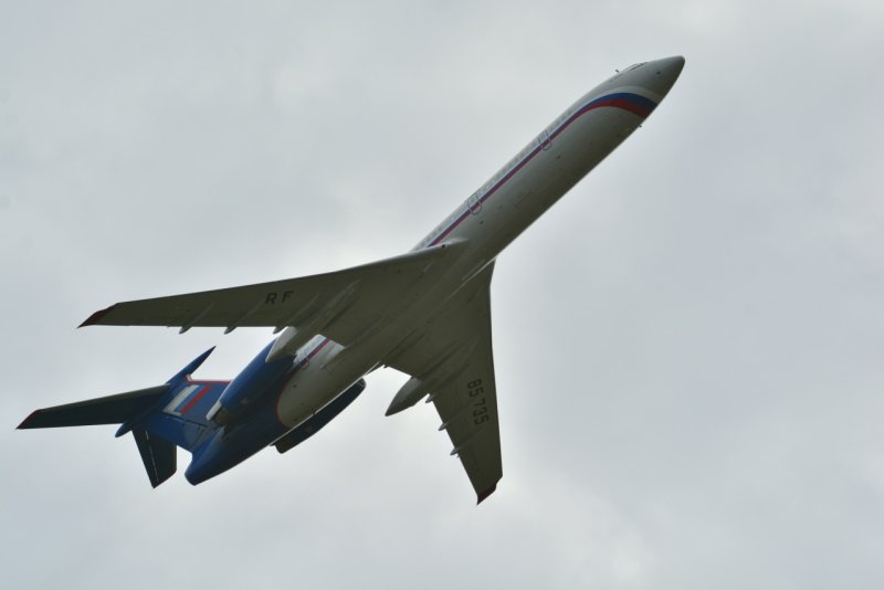 Самолет радиолокационной разведки ту-214р