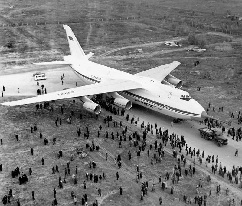 АН 124 Руслан 1982