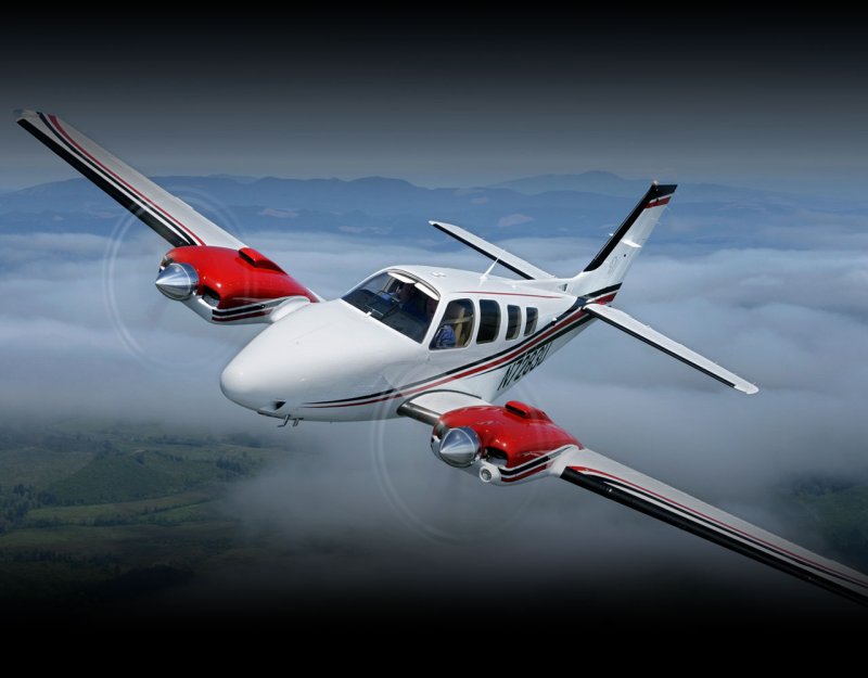 Самолет Beech g 58 Baron