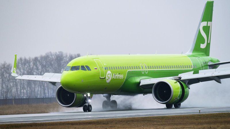 Самолёт а 320 Neo s7