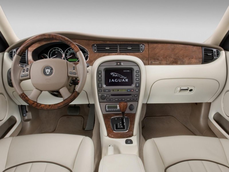Jaguar x Type 2007 салон