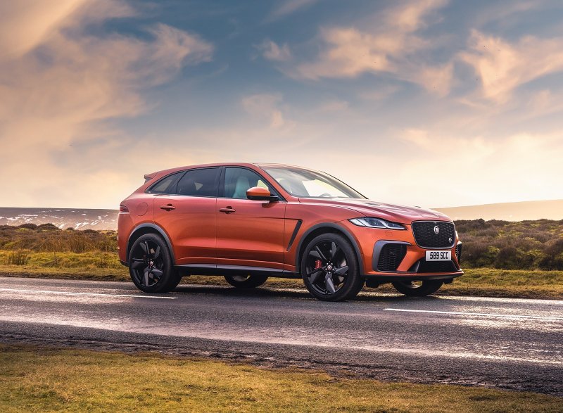 Jaguar e Pace SVR 2021