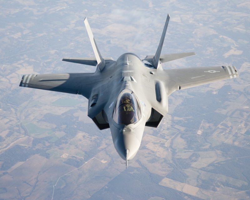 F 35 Lightning 2