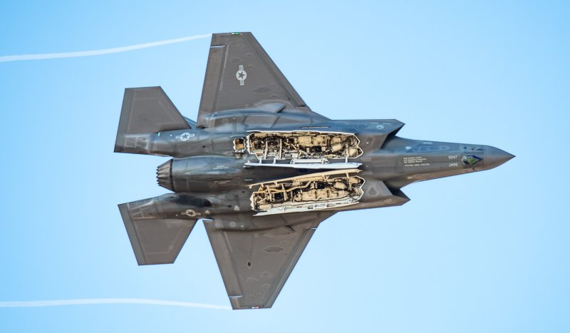 F 35 истребитель