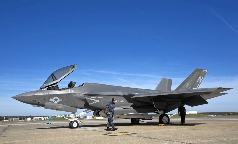 Стелс-истребитель f-35