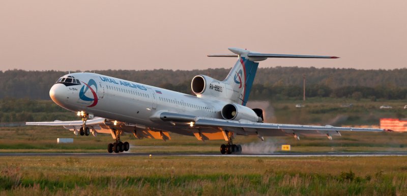 Ту-154 пассажирский самолёт