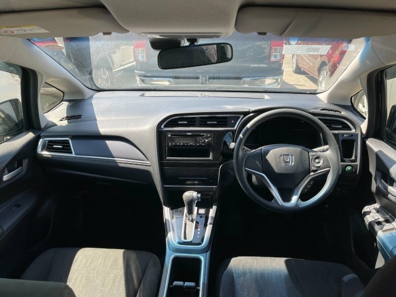 Honda Shuttle 2019 интерьер