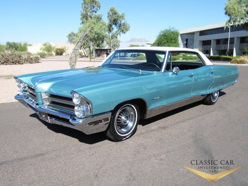 Pontiac Bonneville 1965 sedan