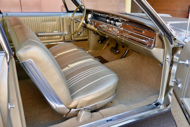 1992 Pontiac Bonneville Interior
