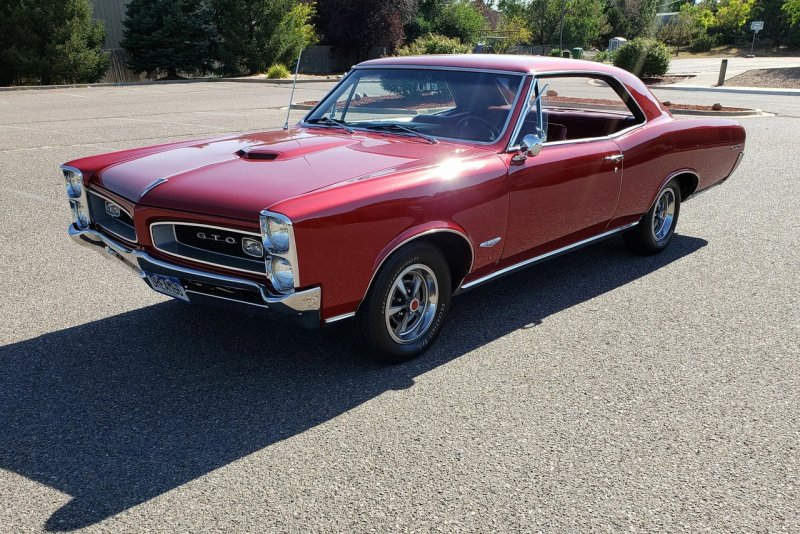 Pontiac GTO 66