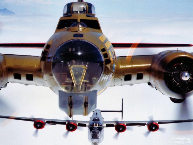 B-17 бомбардировщик
