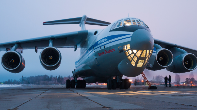 Ил-76 военно-транспортный самолёт