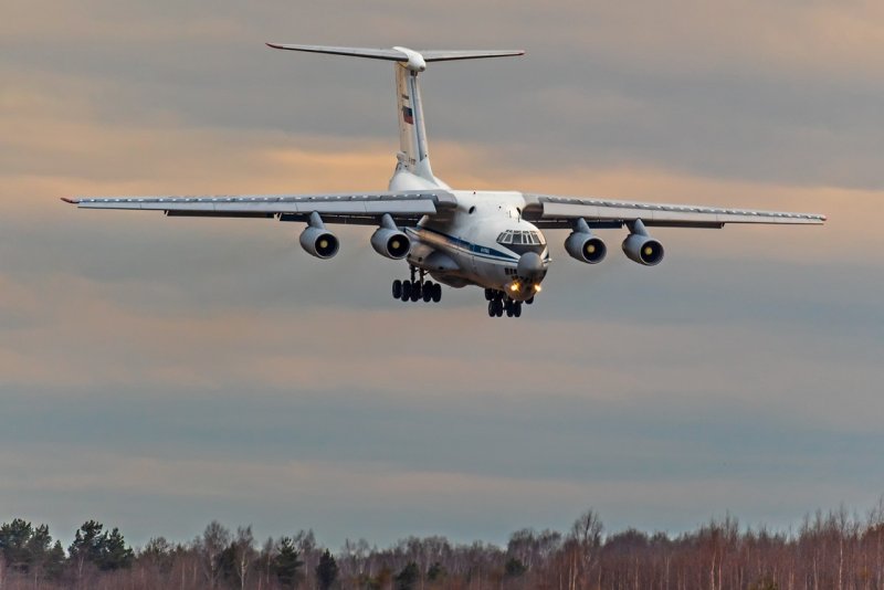 Самолет ил 76