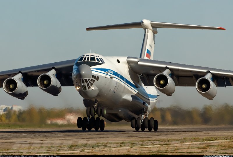 Ил-76 военно-транспортный самолёт