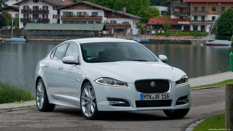 Jaguar XF 2012