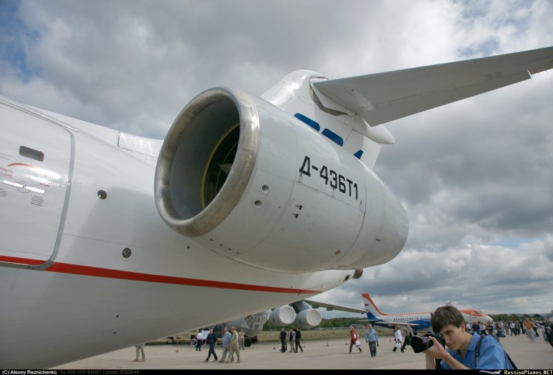 Ту-334 пассажирский самолёт