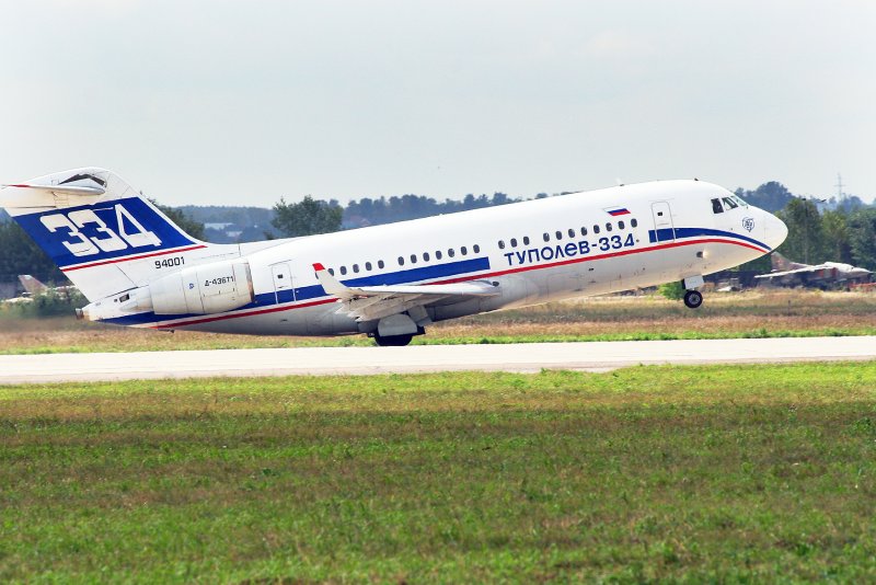 Ту-334 пассажирский самолёт
