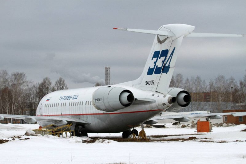 Ту-334 пассажирский самолёт