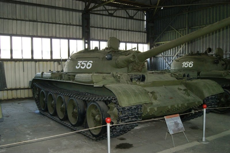 Танк огнеметный от-54