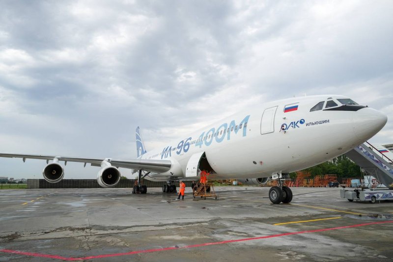 Новейший российский авиалайнер ил-96-400м