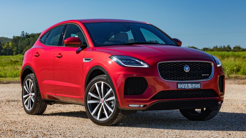 Ягуар e Pace