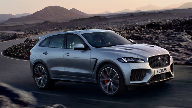 Ягуар f Pace 2018