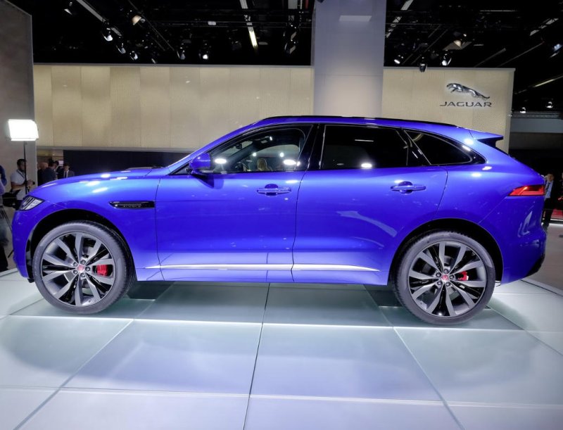 Ягуар внедорожник f-Pace