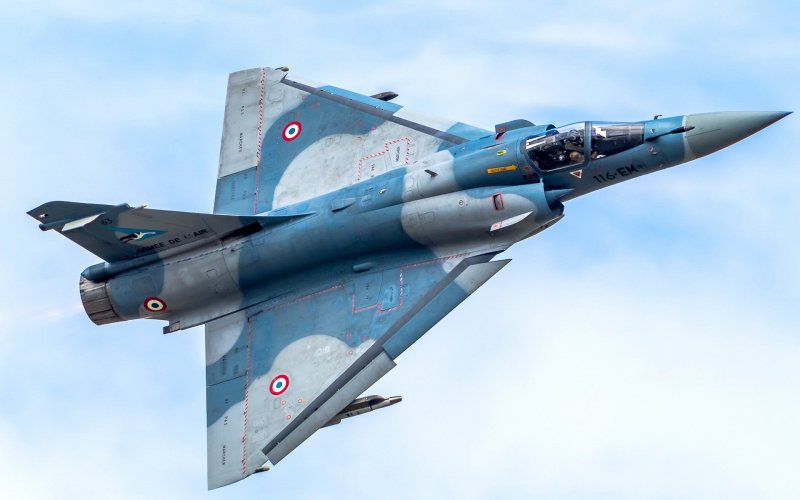 Мираж-2000 самолет