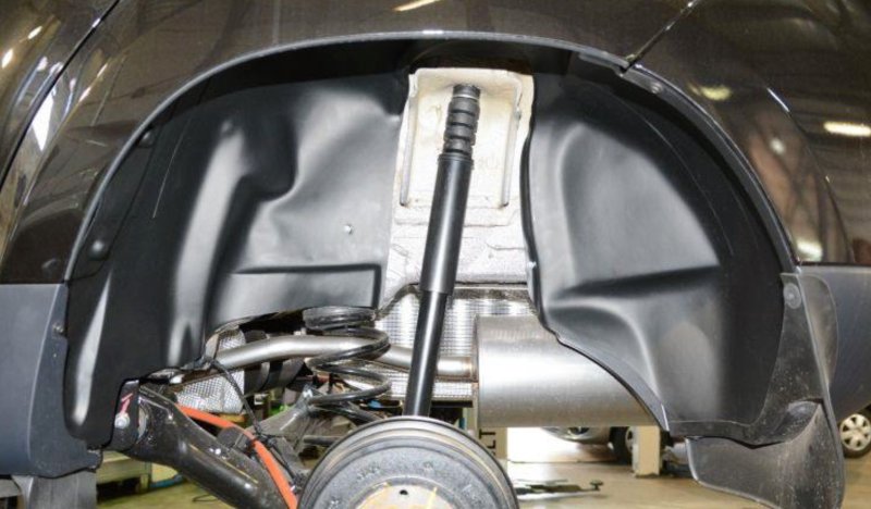 Renault Duster подкрылок задний правый