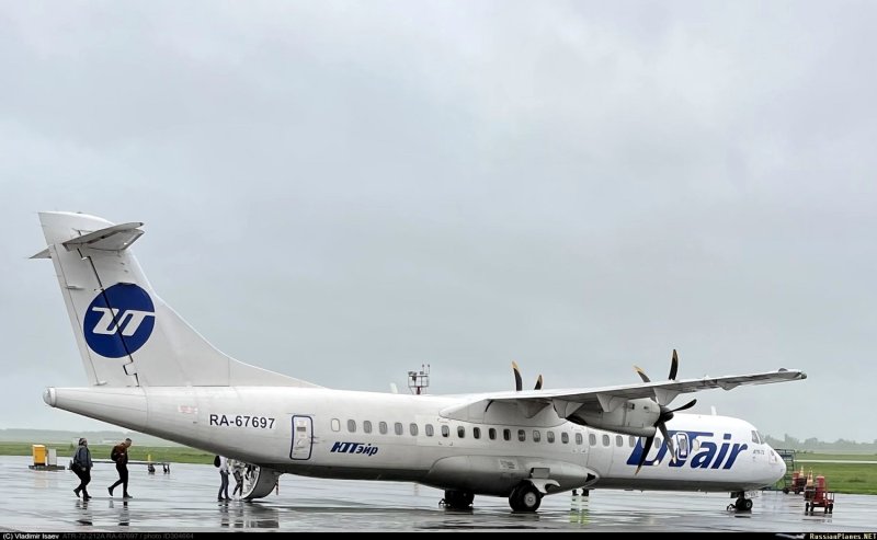 ATR 72 самолет UTAIR