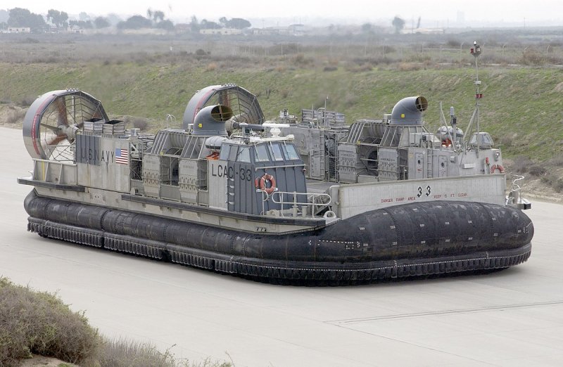 Американские десантные катера LCAC