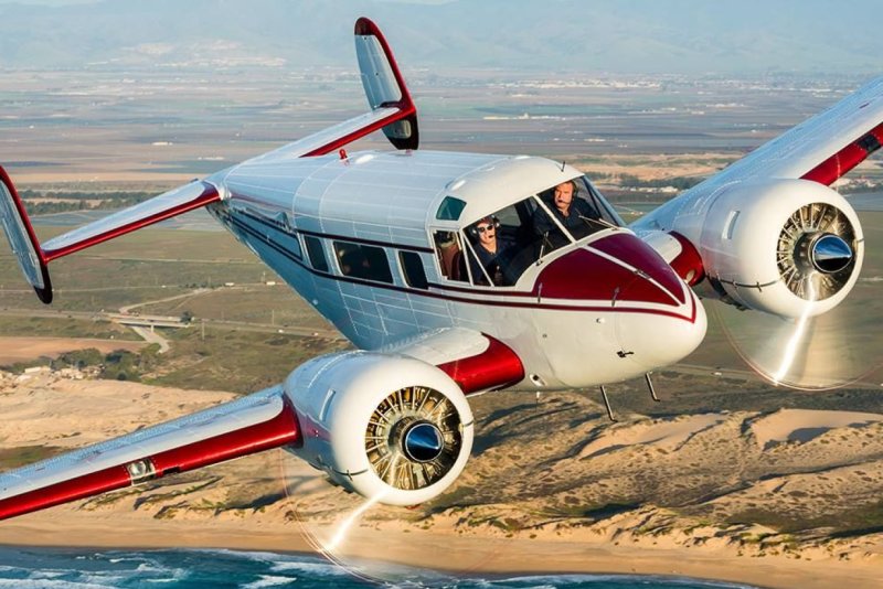 Самолёт Beechcraft d17s