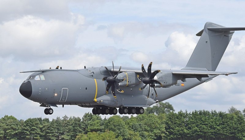 Airbus a400m-180