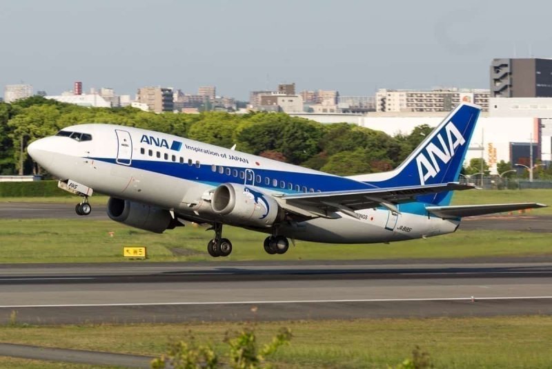 Boeing 737-500 b735